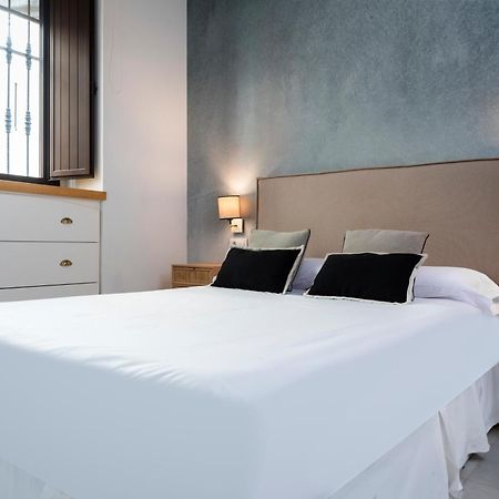 Unika Homes Puerta De La Maestranza Seville Luaran gambar